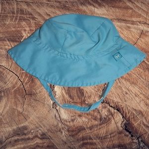 Baby bucket hat with chin strap